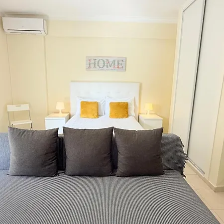 Apartamento Da Rocha, 404 Casa Dos Arcos, Charming Studio, Air Conditioning, Internet, Pools, Sea View, By Ig